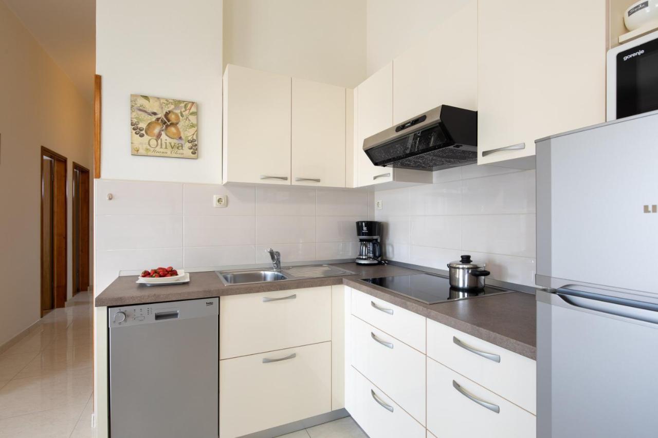 Apartments Dujmovic Ivo 1 Baska (Krk)