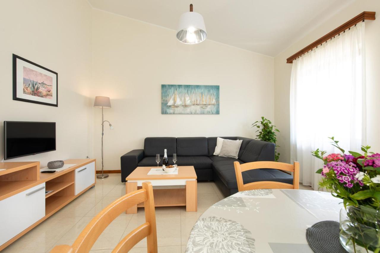 Apartments Dujmovic Ivo 1 *