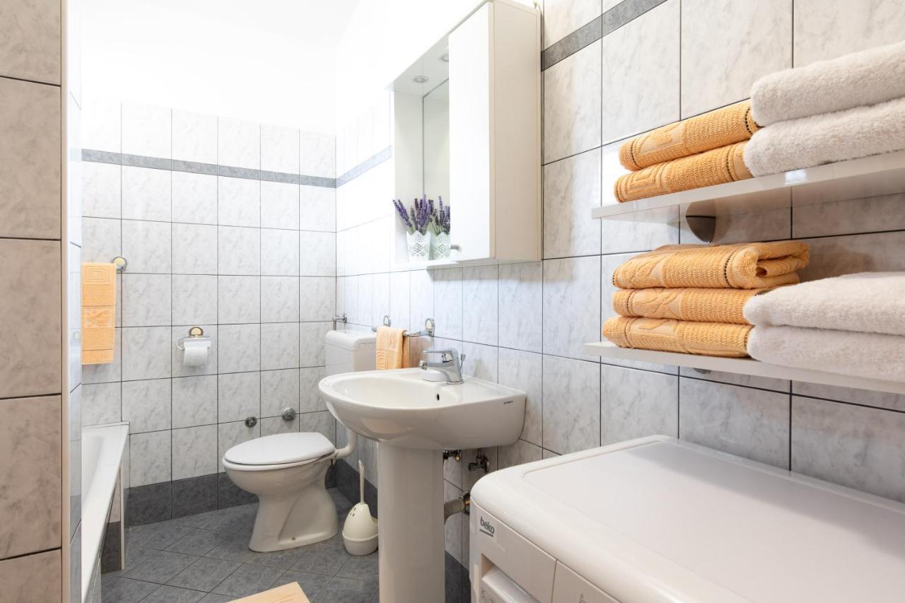 Apartments Dujmovic Ivo 1 * Baska (Krk)