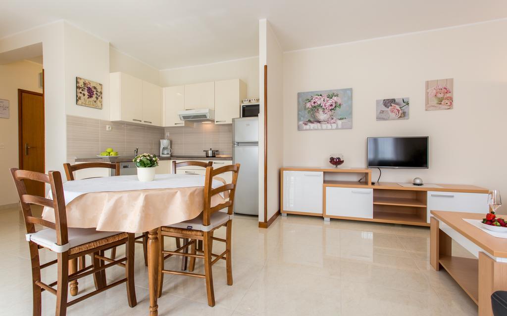 Apartments Dujmovic Ivo 1 * Baska (Krk)