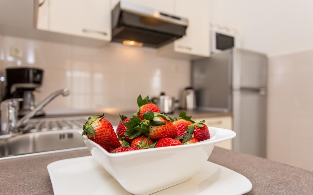Apartments Dujmovic Ivo 1 *