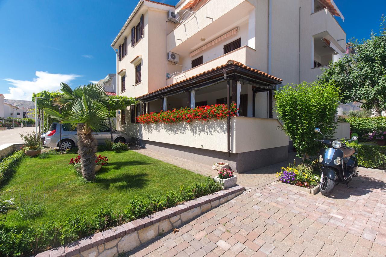 Apartments Dujmovic Ivo 1 Baska (Krk)