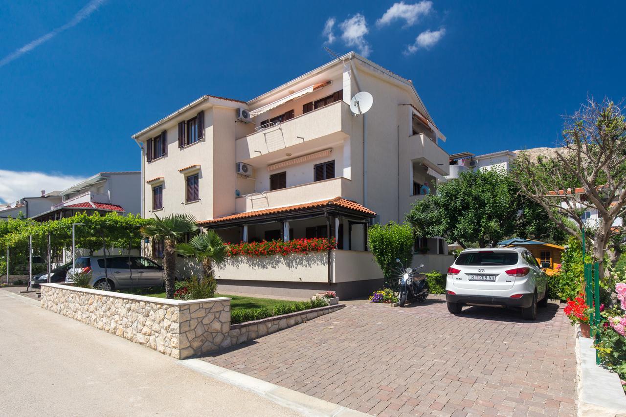 Apartments Dujmovic Ivo 1 Apartment *